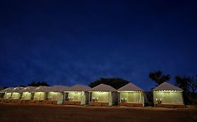 Hotel Hinduja Luxury Camp & Resort